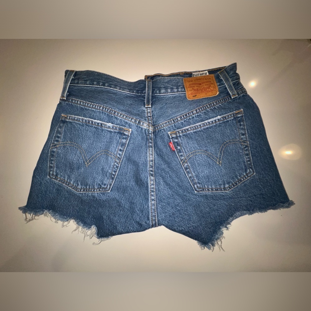 Levi's 501 Denim Button Fly Distressed Women's Shorts - Picture 15 of 15